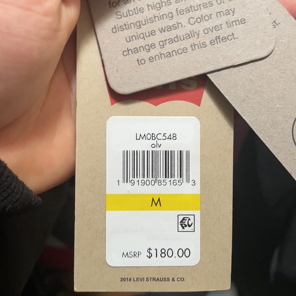 Levi’s heavy jacket - Picture 5 of 5